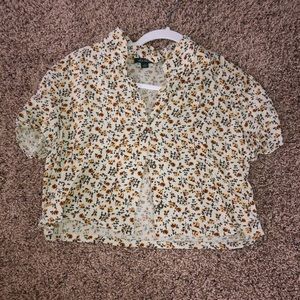 Floral Crop Button Up